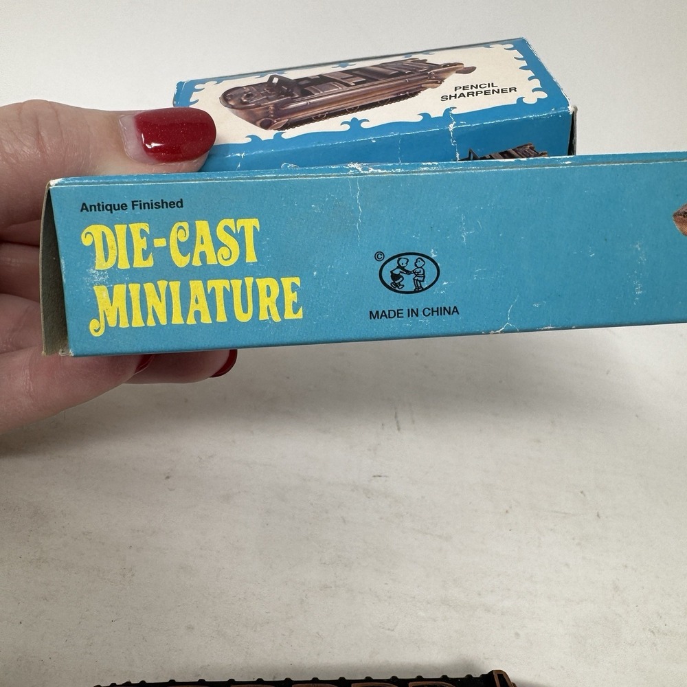 Vintage Die Cast Military Mini Pencil Sharpeners Ship Boat Miniature Lot of 2 - Picture 9 of 11